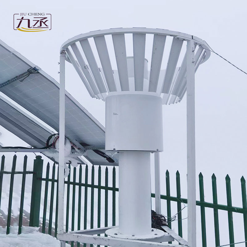 西藏海拔4300米高位安裝稱重式雨雪量監測站